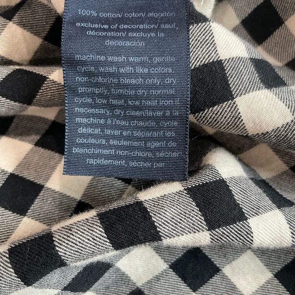 Tommy Hilfiger Black and White Plaid Women’s button down shirt - Picture 4 of 5